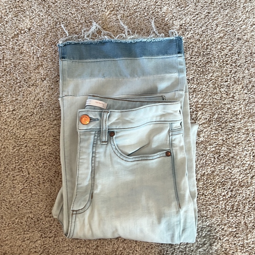 High Rise Flare Jeans - Picture 2 of 6